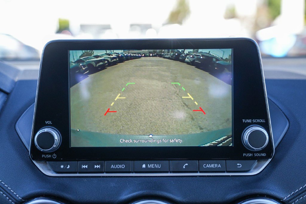 Used 2024 Nissan Sentra SV FWD image 22