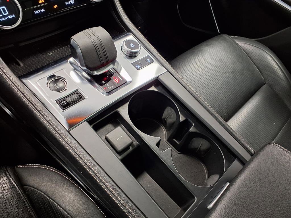 Used 2024 Jaguar F-PACE R-Dynamic S image 24