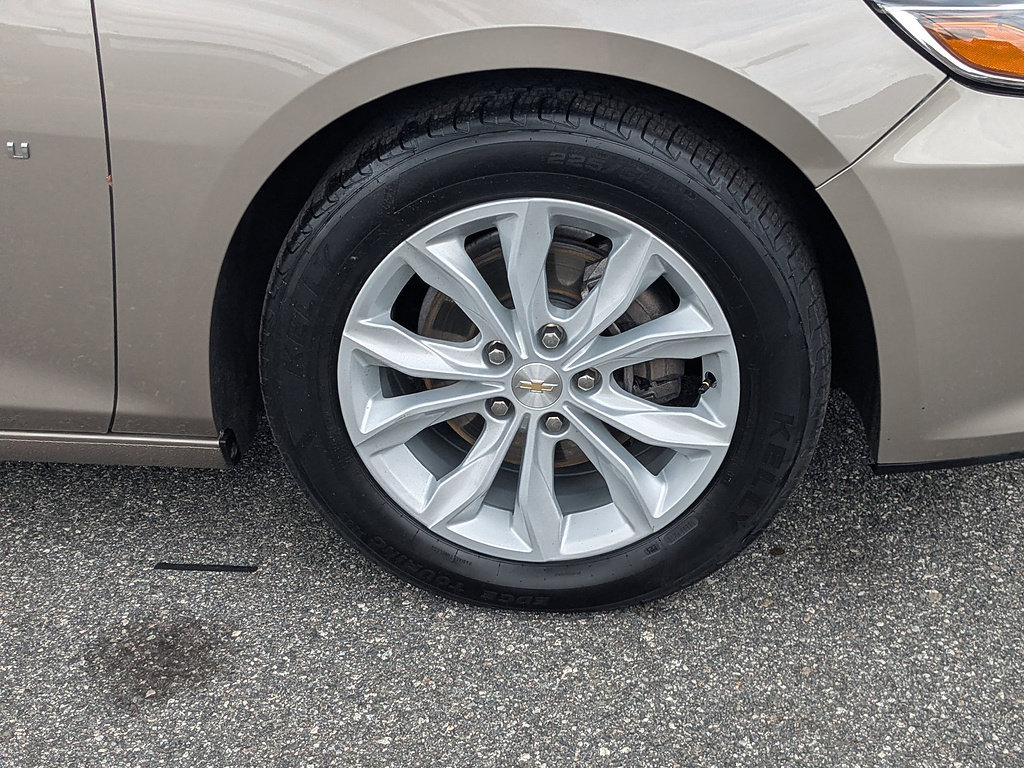 Used 2025 Chevrolet Malibu LT FWD image 10