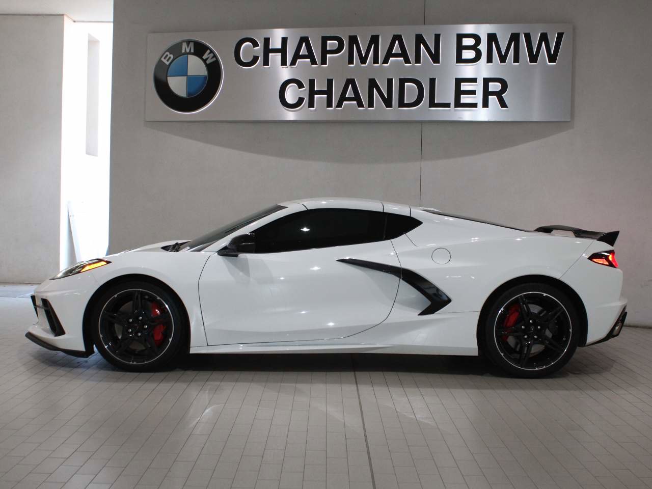 Used 2020 Chevrolet Corvette Stingray Preferred Cpe w/ 2LT Preferred Equipment Group image 3