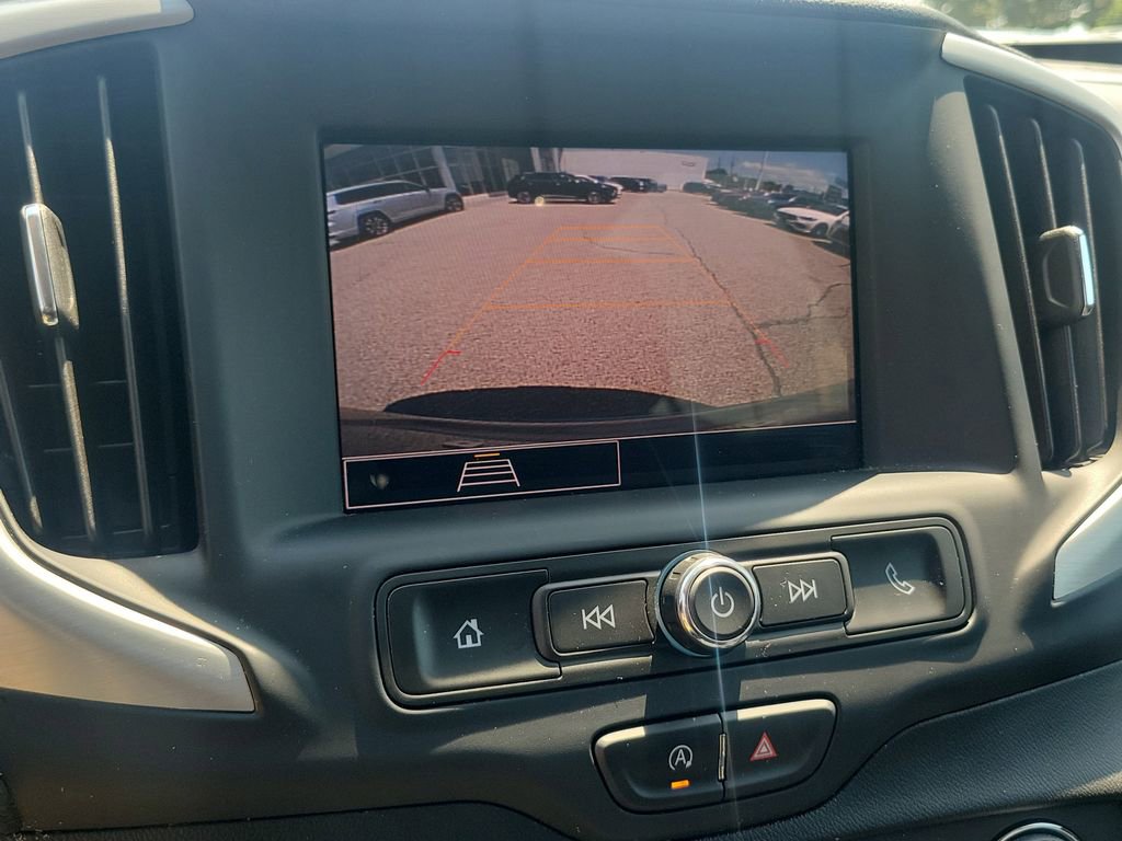 Used 2023 GMC Terrain SLE w/ Driver Convenience Package FWD image 28