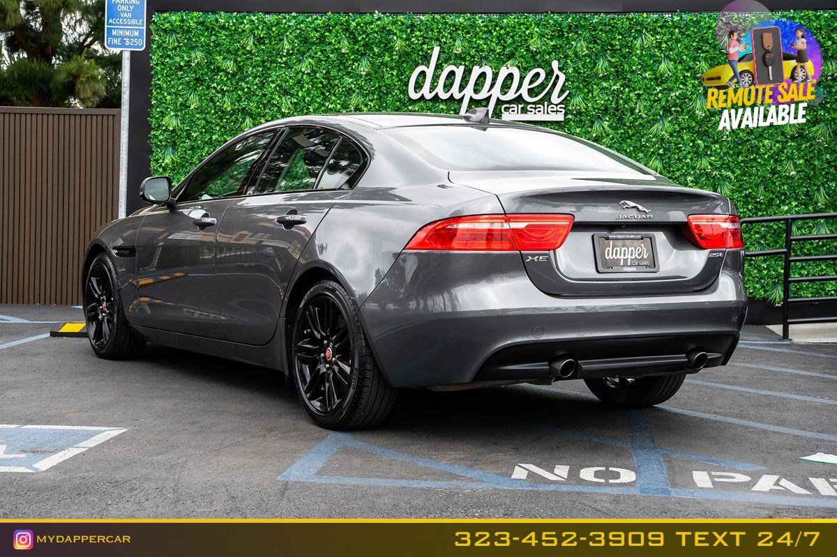 Used 2019 Jaguar XE Prestige image 8