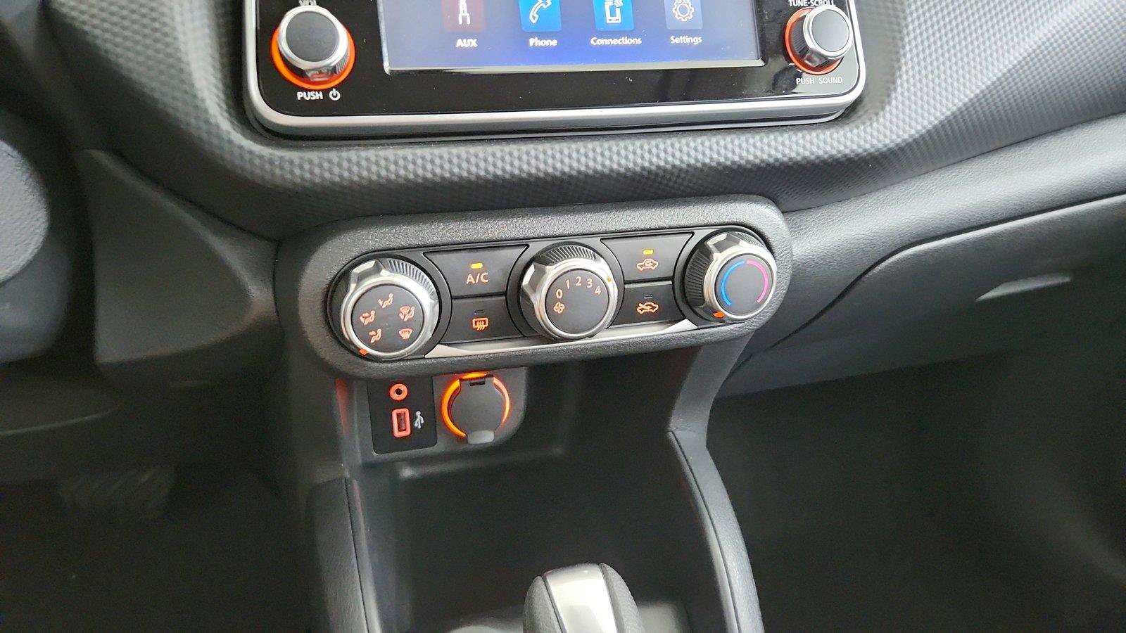 Used 2025 Nissan Kicks Play S FWD image 31