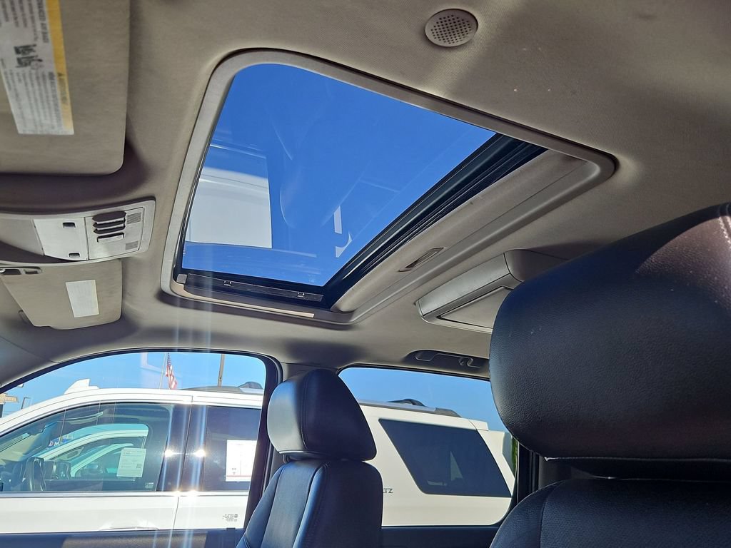 Used 2012 Chevrolet Suburban LTZ AWD/4WD image 33