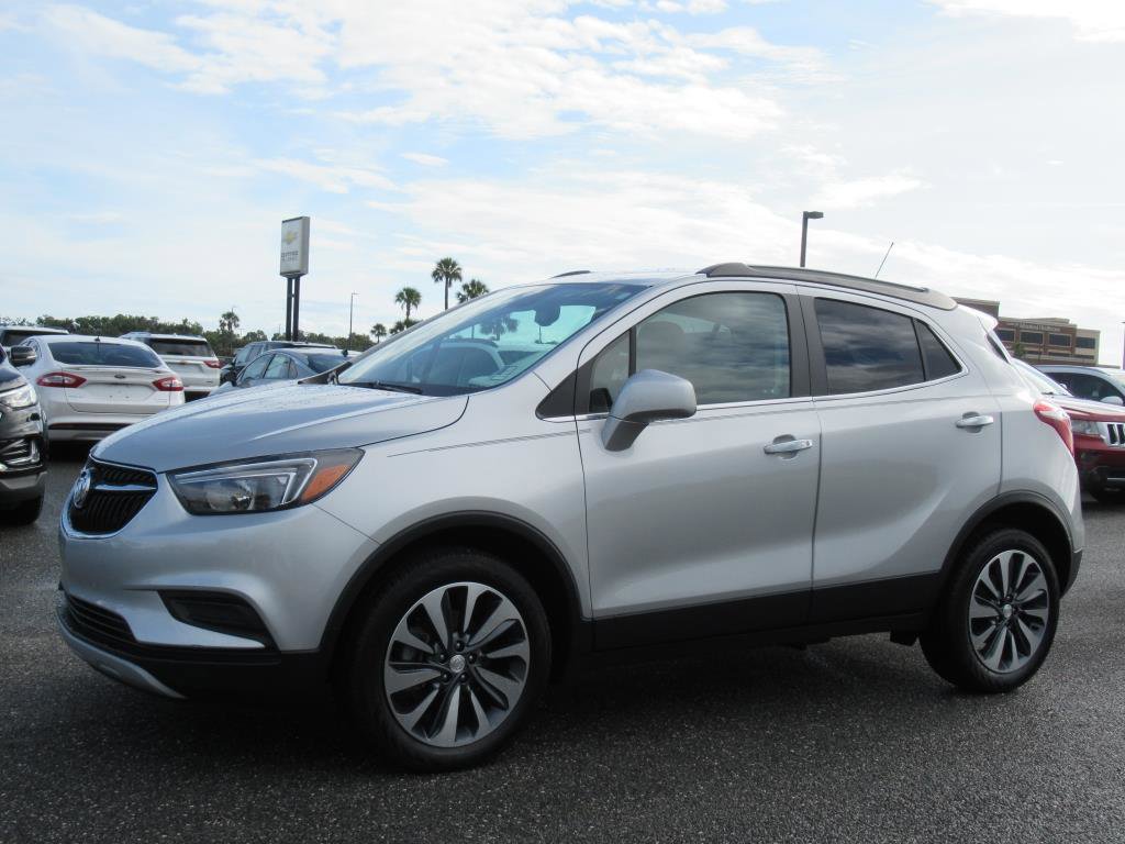 Used 2022 Buick Encore Preferred image 3