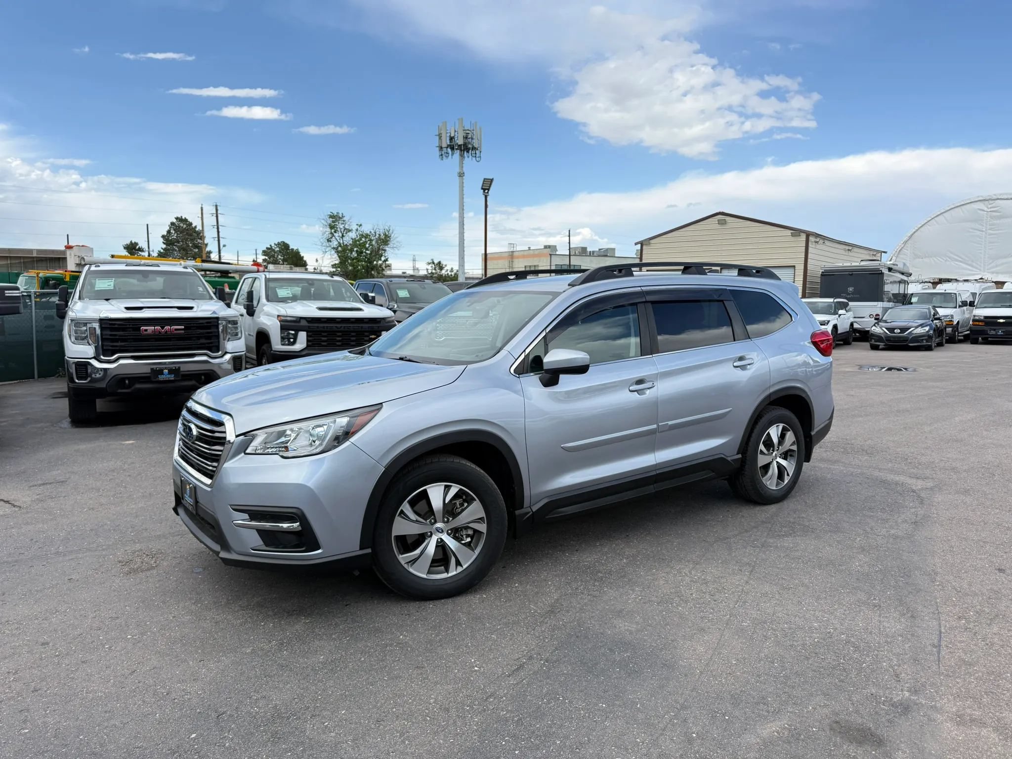 Used 2019 Subaru Ascent Premium AWD/4WD image 2