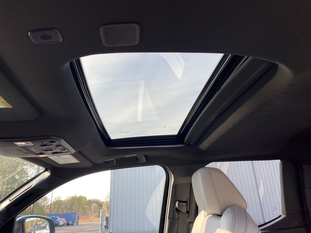 Used 2025 Toyota Tacoma Limited image 22