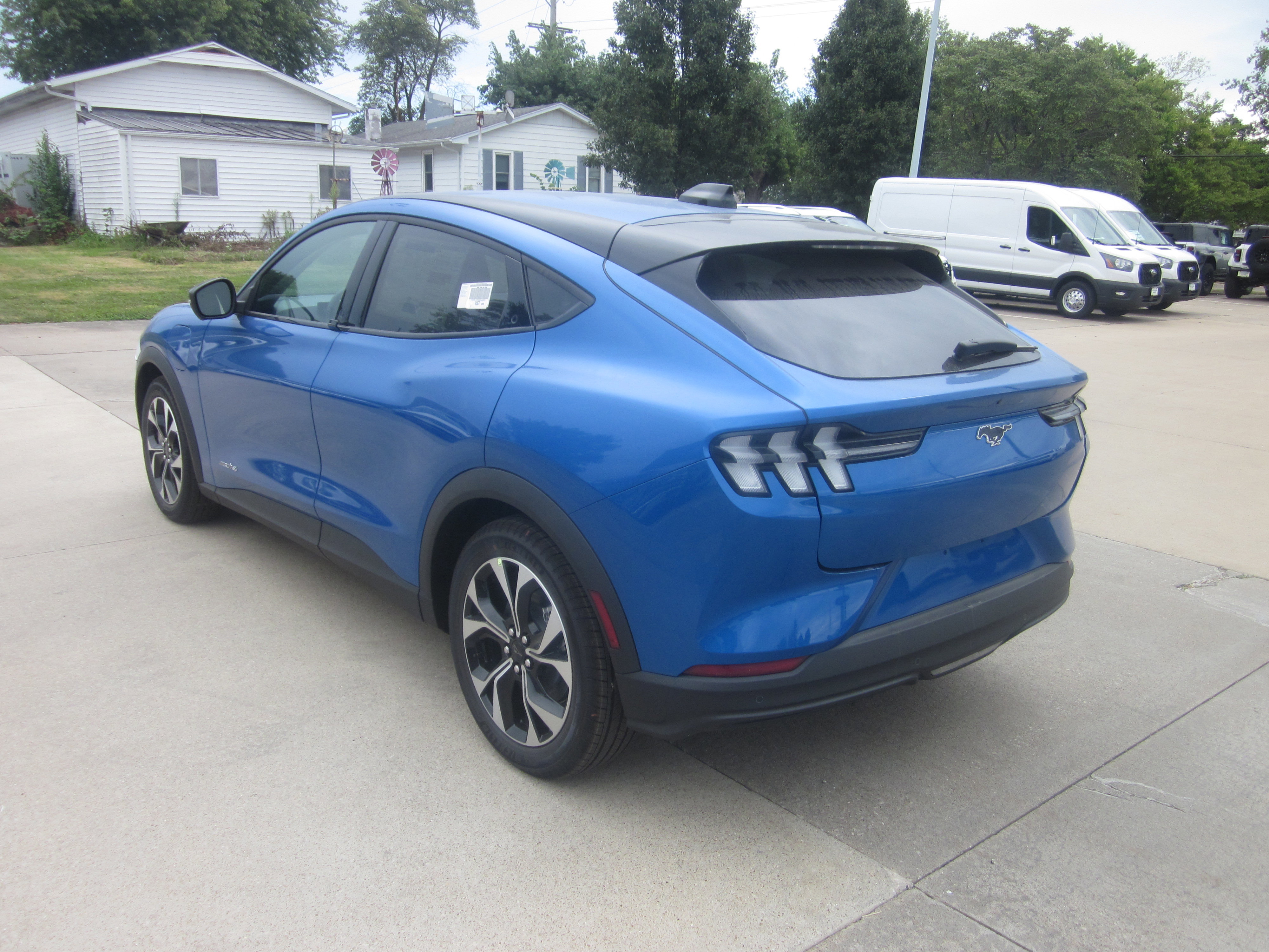 New 2025 Ford Mustang Mach-E Select image 4