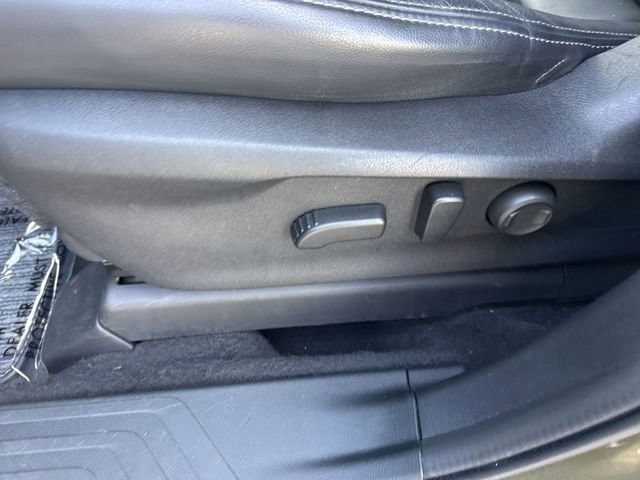 Used 2022 Subaru Ascent Limited w/ Technology Package image 12