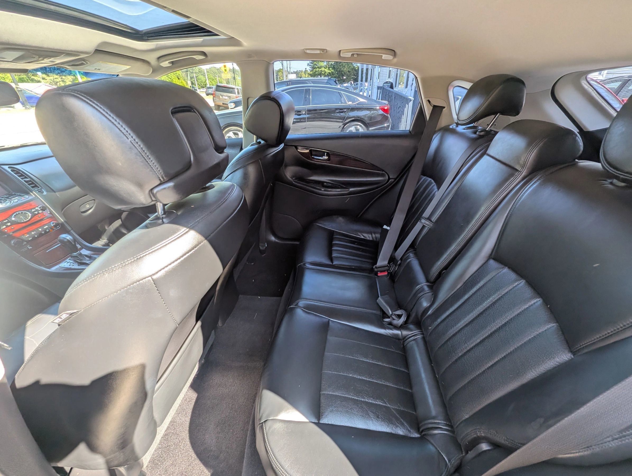 Used 2017 INFINITI QX50 AWD w/ Technology Package image 35