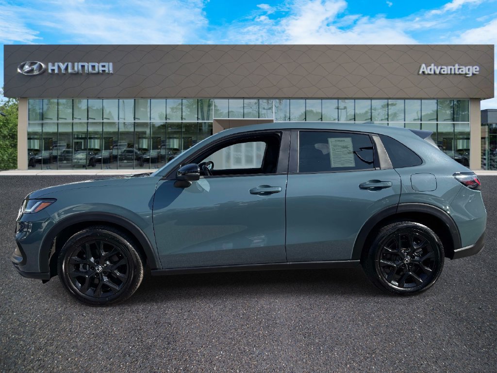 Used 2025 Honda HR-V Sport image 5