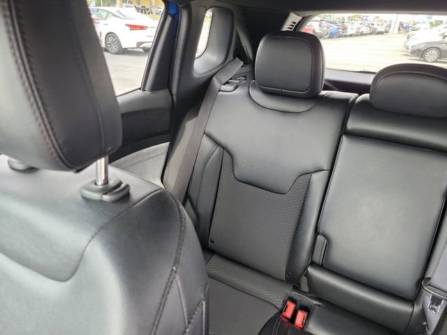 Used 2024 Jeep Compass Latitude AWD/4WD image 16