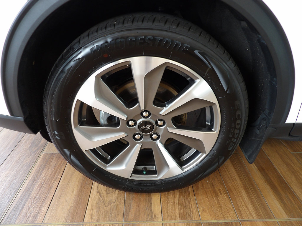 Used 2025 Ford Escape Platinum AWD/4WD image 10