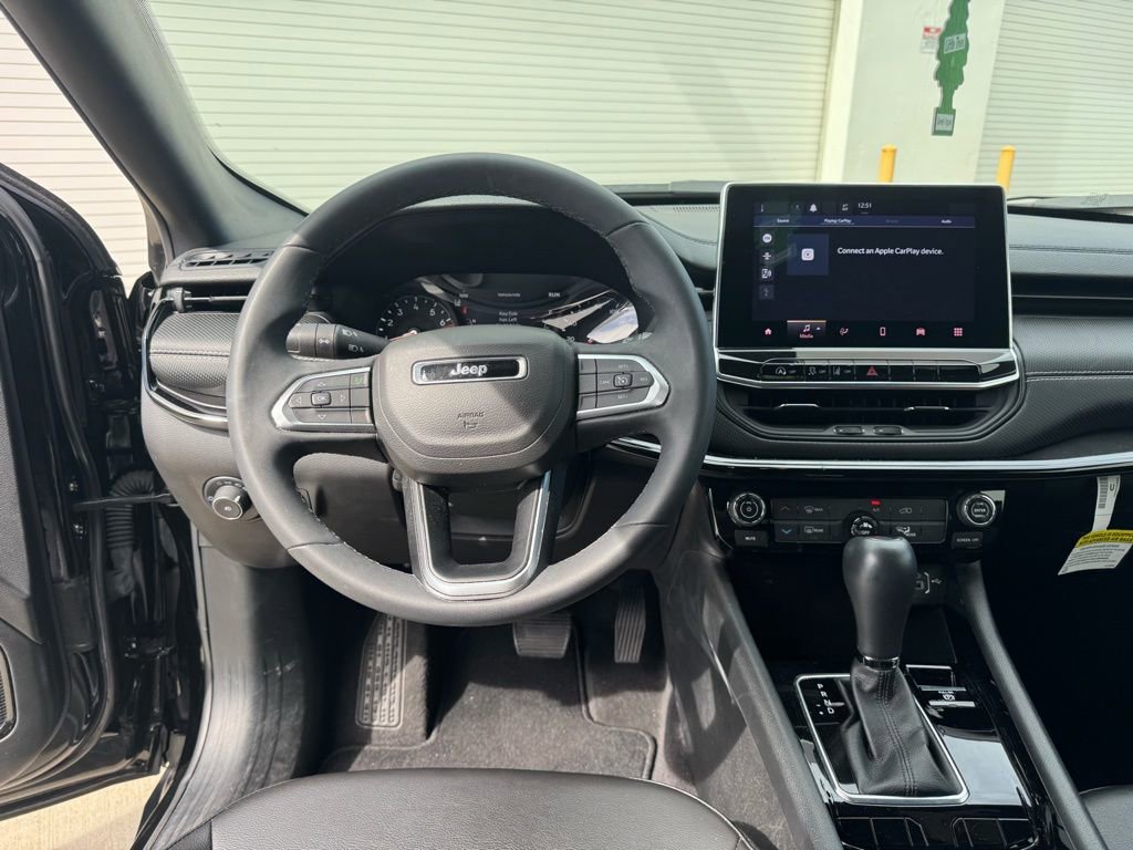 Used 2022 Jeep Compass Altitude image 10