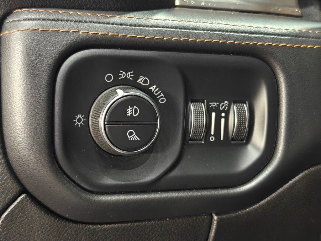 Used 2019 RAM 1500 Laramie Longhorn image 58