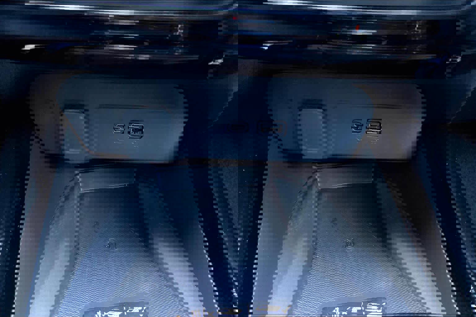 Used 2025 Chevrolet Trax ACTIV w/ Sunroof Package image 36