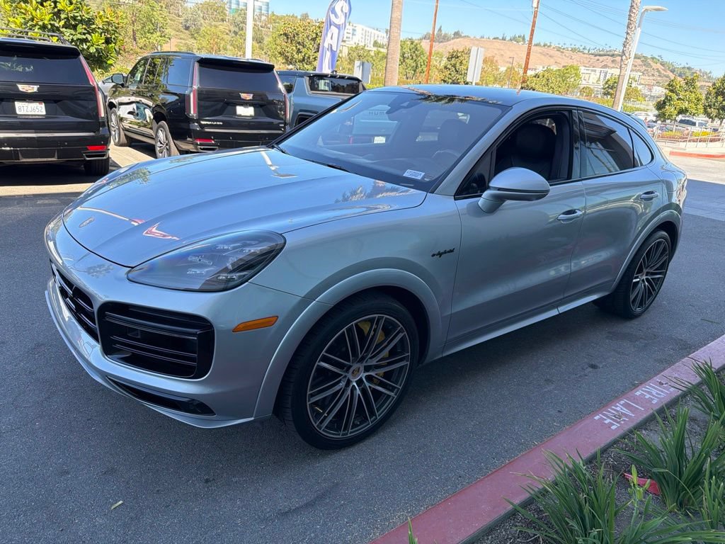 Used 2020 Porsche Cayenne Turbo S AWD/4WD image 3