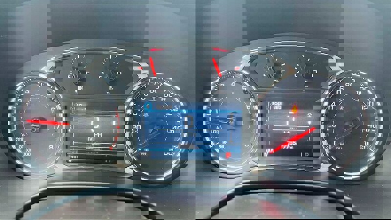 Used 2023 GMC Acadia SLE w/ Driver Convenience Package image 16