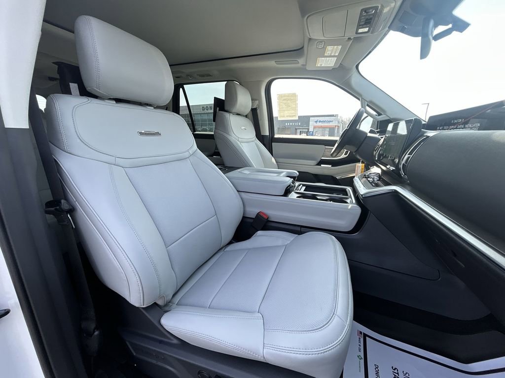 New 2026 Ford Expedition Max Platinum image 32