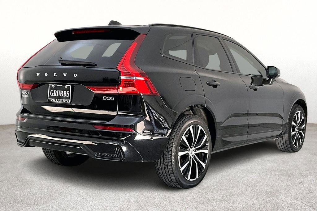 Used 2025 Volvo XC60 B5 Plus w/ Protection Package Premier image 15