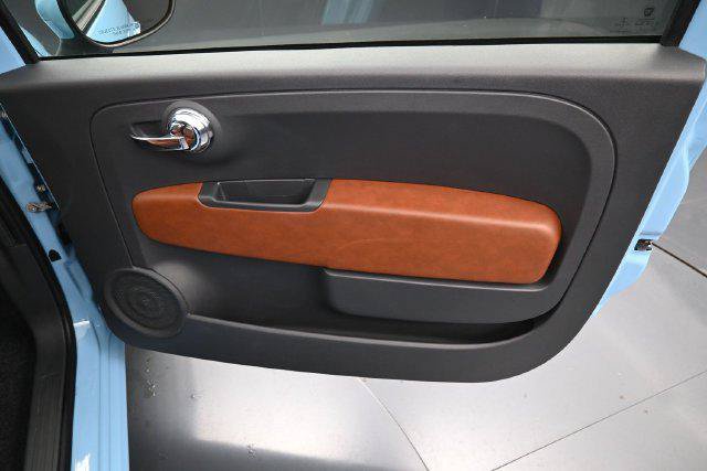 Used 2017 FIAT 500 Lounge FWD image 28