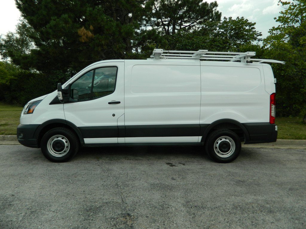 Used 2023 Ford Transit 250 Low Roof RWD image 4