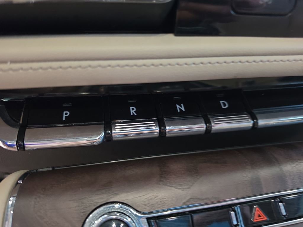 Used 2024 Lincoln Aviator Reserve w/ Equipment Group 201A image 32