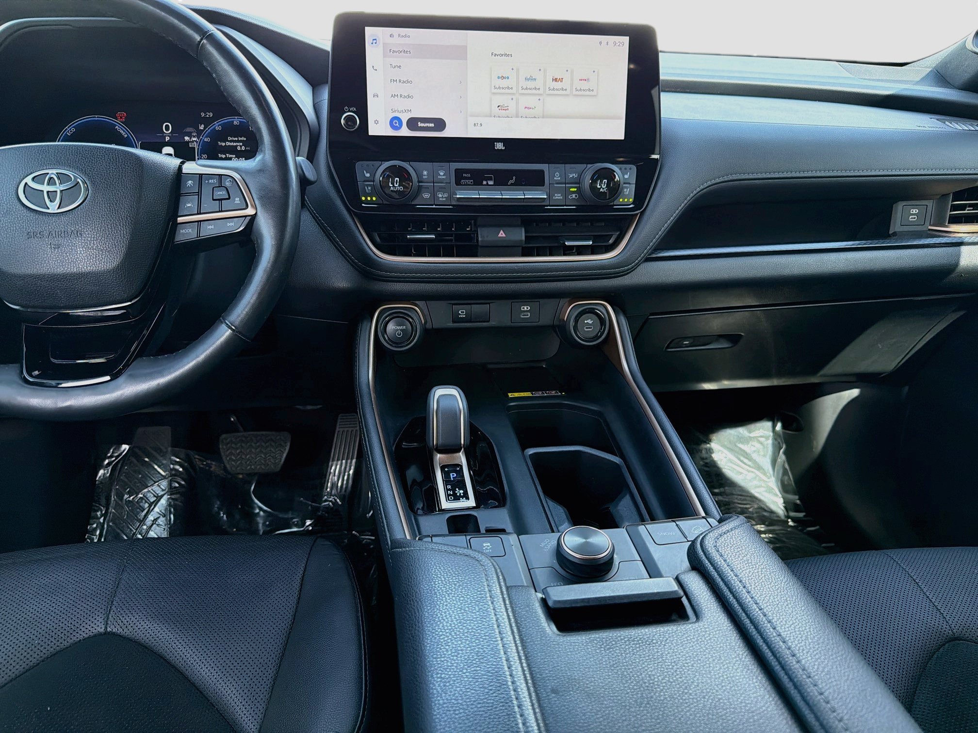 Used 2024 Toyota Grand Highlander AWD Hybrid image 19