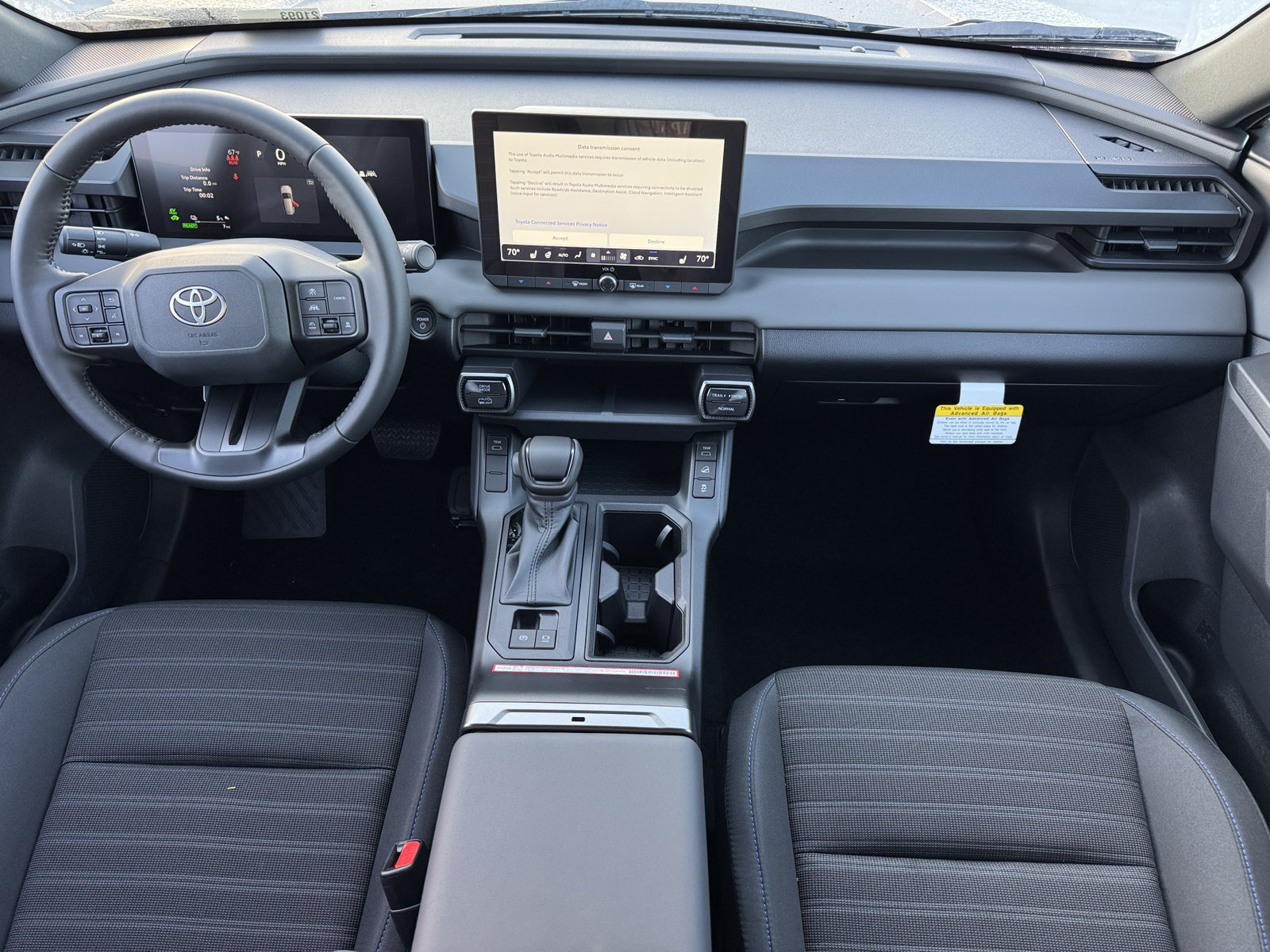 New 2026 Toyota RAV4 SE w/ Weather Package AWD/4WD image 4