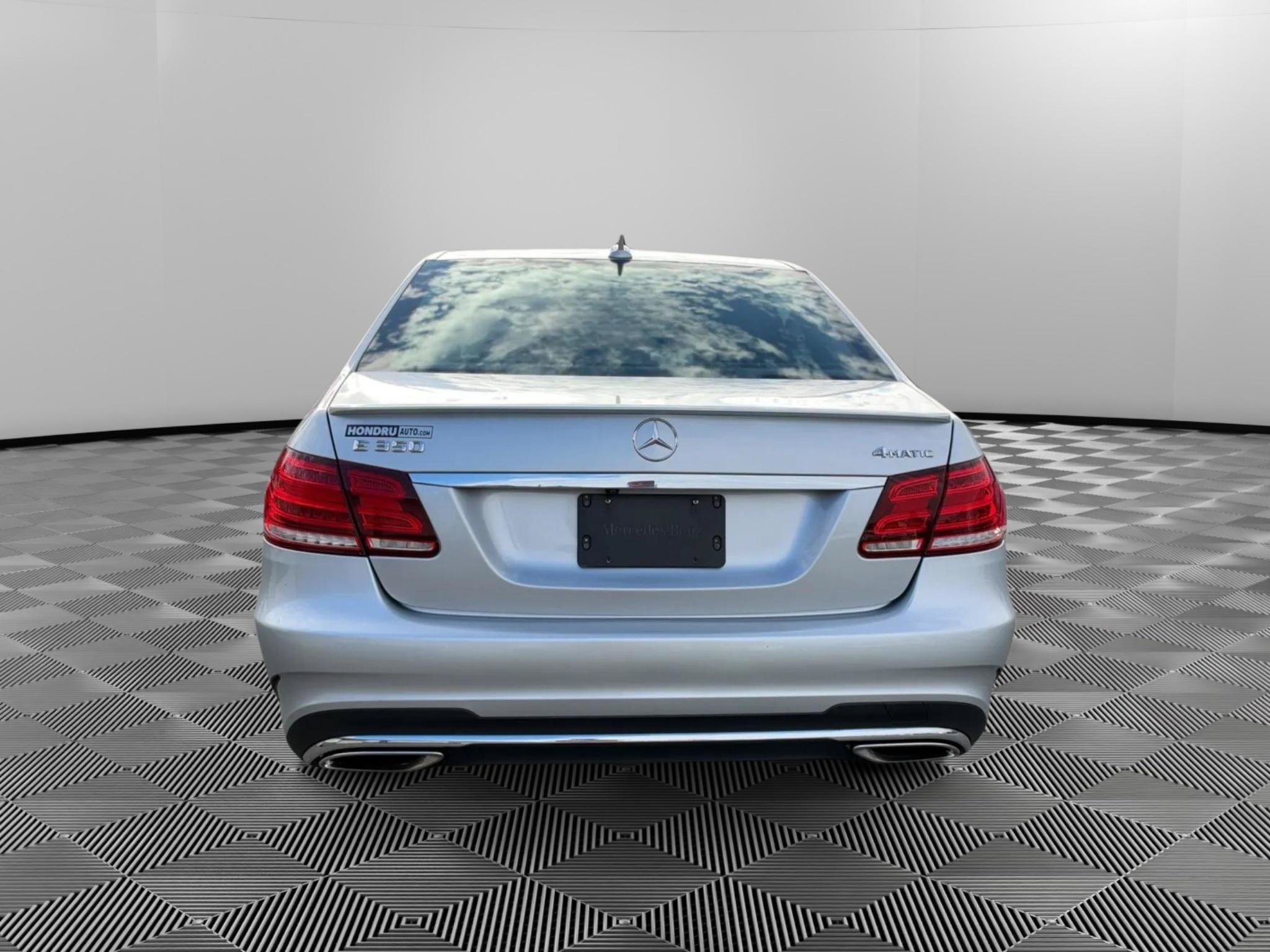 Used 2016 Mercedes-Benz E 350 4MATIC Sedan image 8