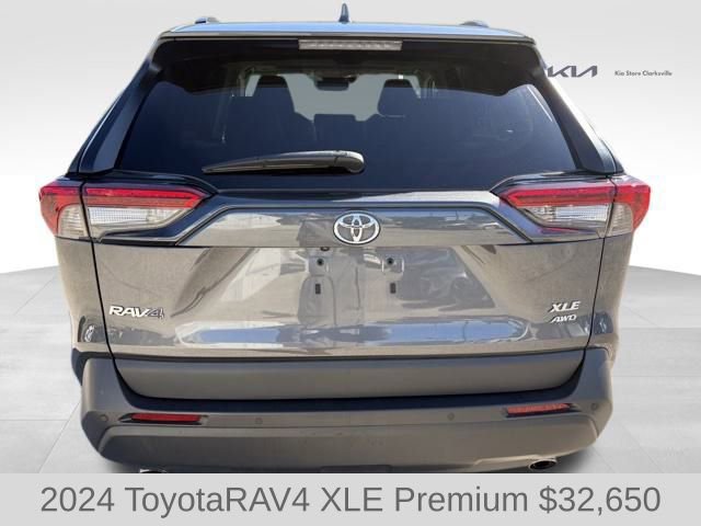 Used 2024 Toyota RAV4 XLE Premium image 7