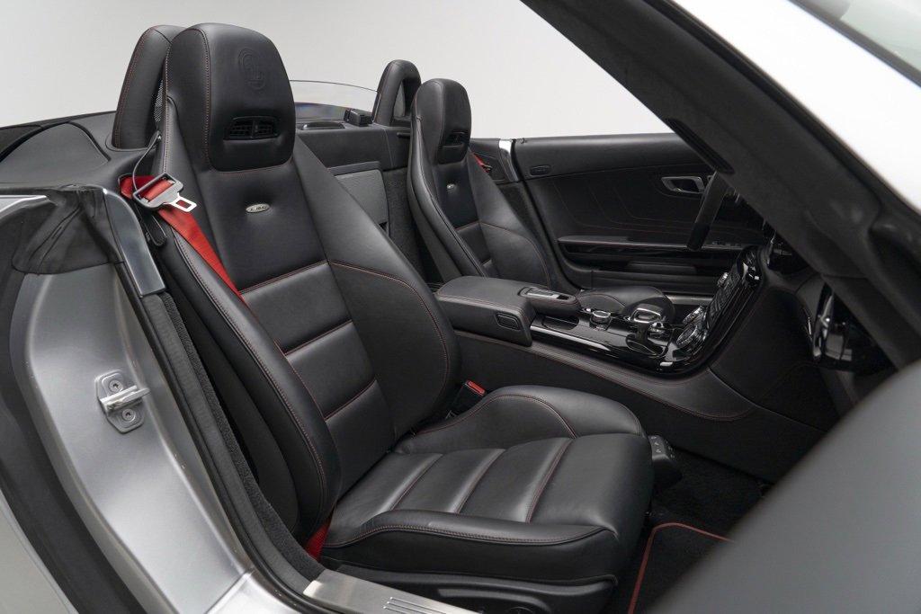 Used 2013 Mercedes-Benz SLS AMG GT Roadster image 26