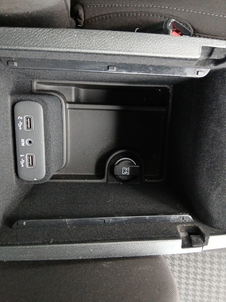 Used 2023 Dodge Charger SXT w/ Cold Weather Package image 25