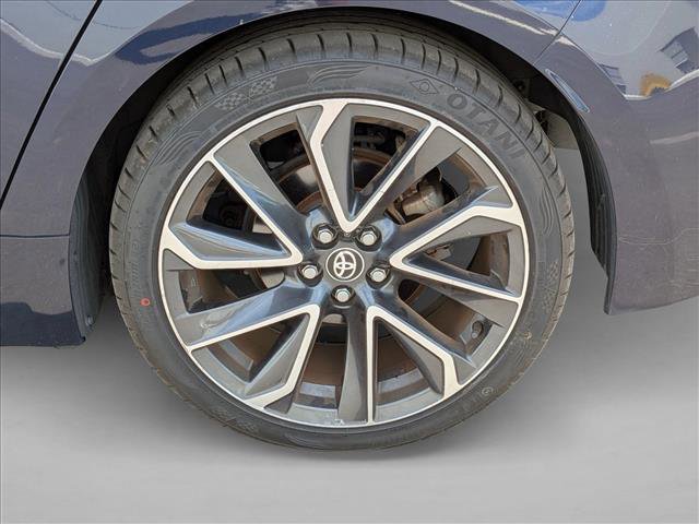 Used 2021 Toyota Corolla SE w/ SE Premium Package video 3