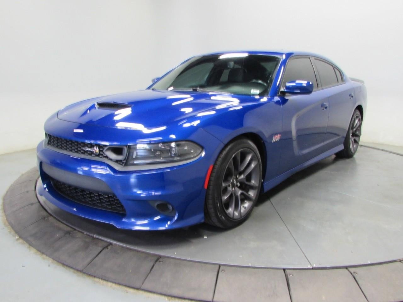 Used 2022 Dodge Charger Scat Pack w/ Plus Group RWD image 3