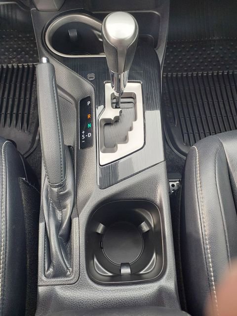 Used 2017 Toyota RAV4 Limited image 29