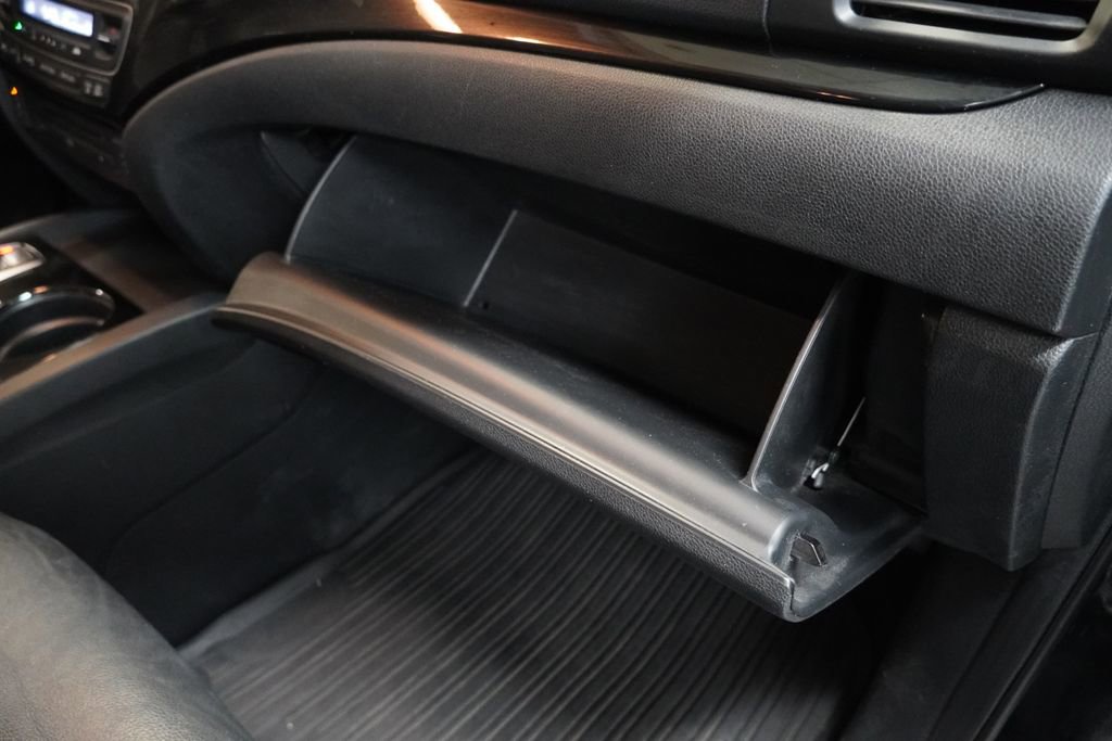 Used 2017 Honda Pilot Touring image 31