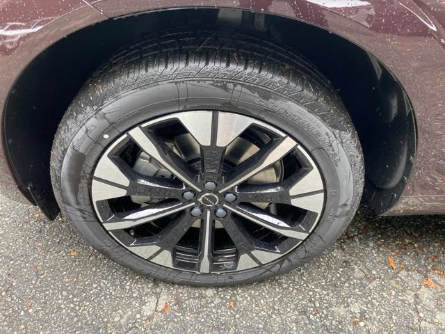 New 2026 Volvo XC60 T8 Plus w/ Protection Package Premier AWD/4WD image 9