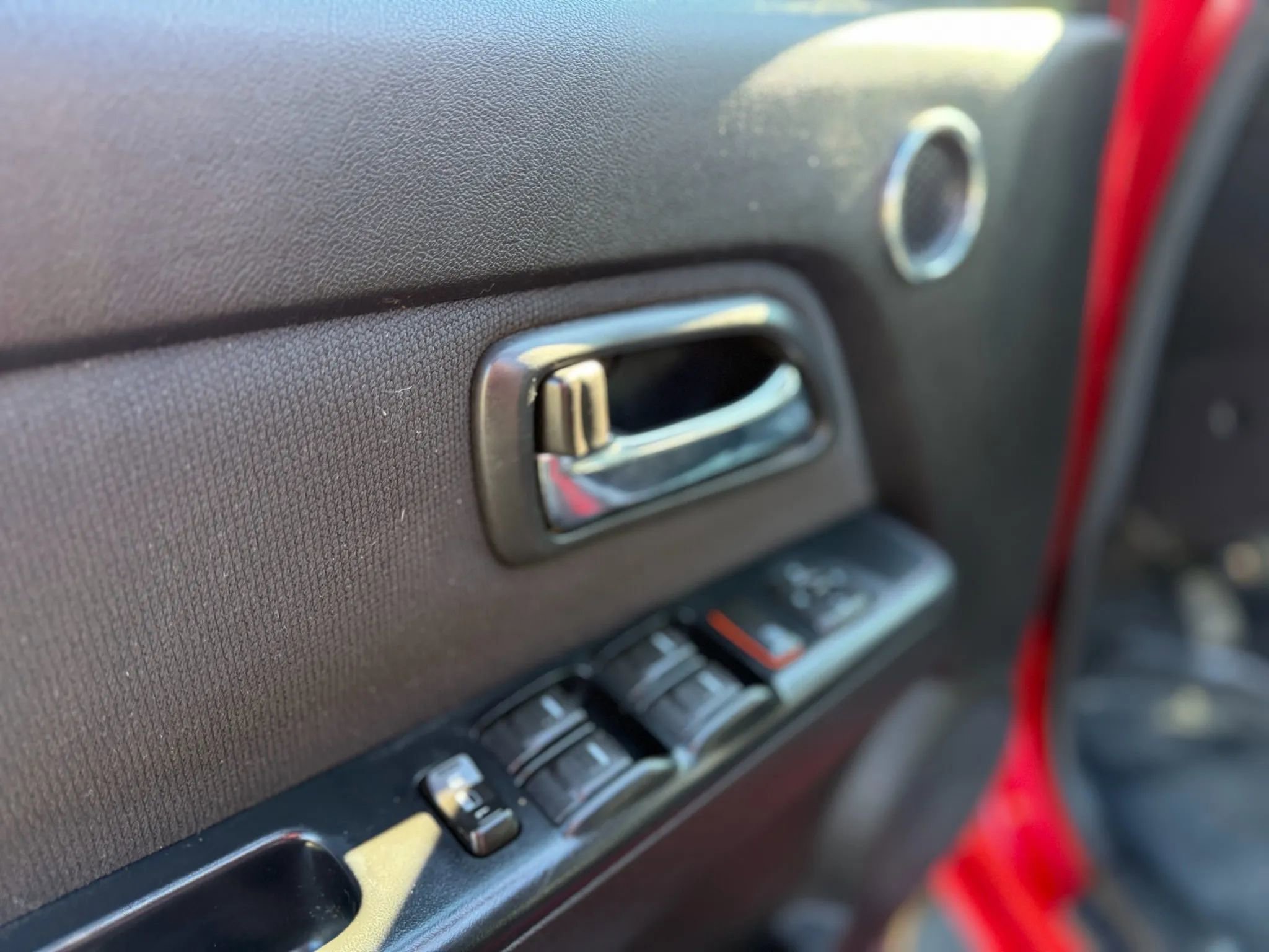 Used 2011 Chevrolet Colorado LT image 27