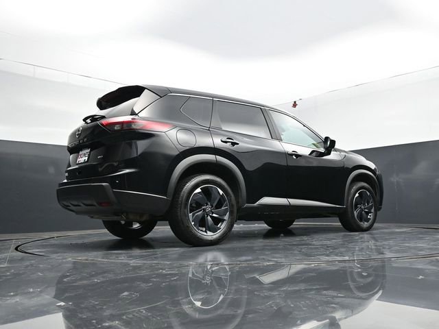 Used 2025 Nissan Rogue SV AWD/4WD image 50