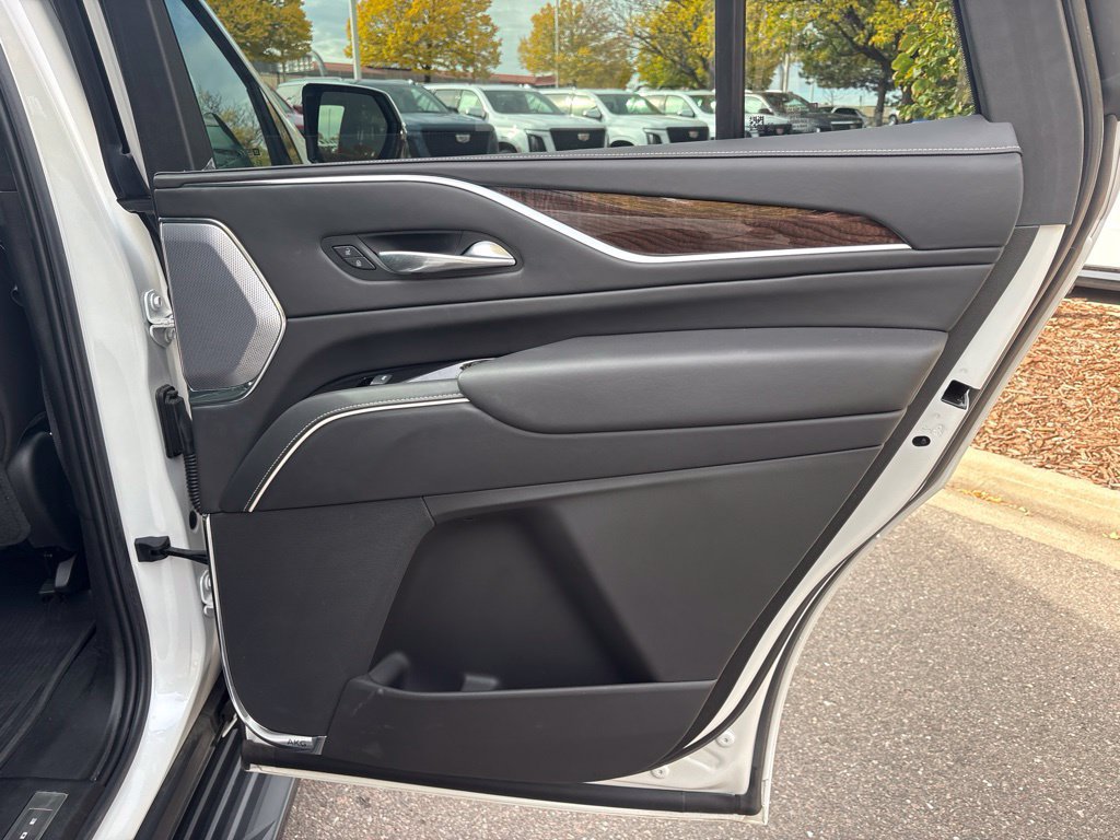 Used 2022 Cadillac Escalade Sport Platinum AWD/4WD image 26