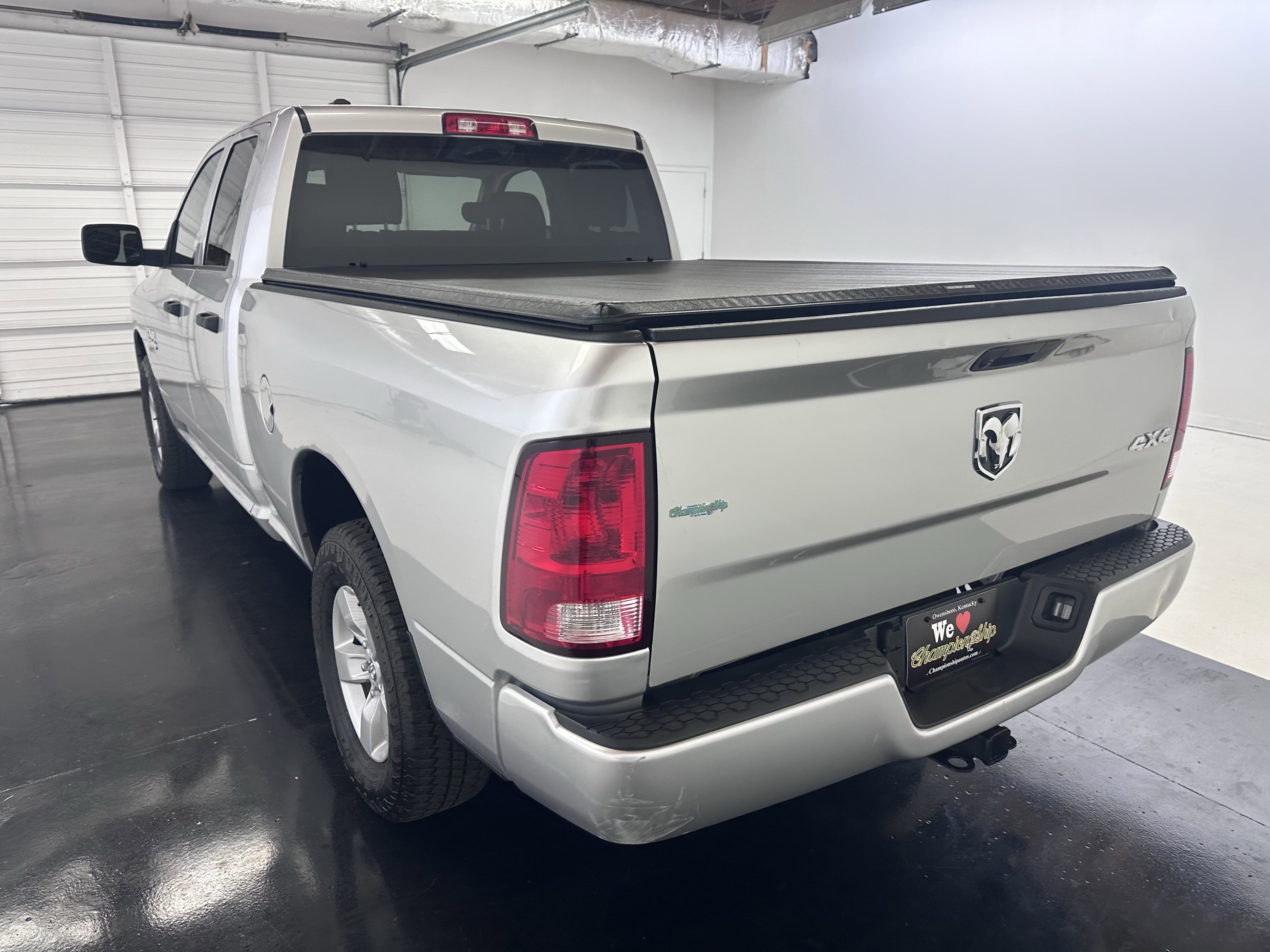 Used 2019 RAM 1500 Express image 10
