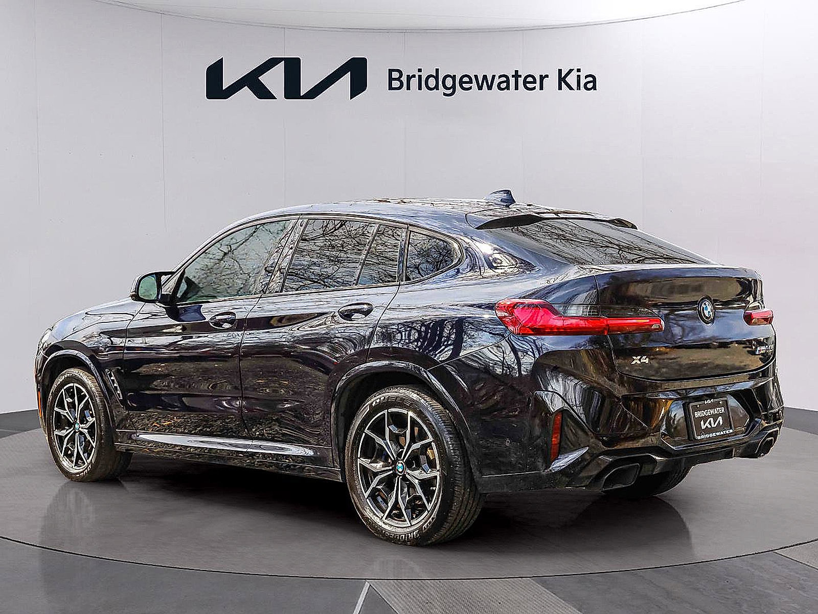 Used 2023 BMW X4 M40i AWD/4WD image 5