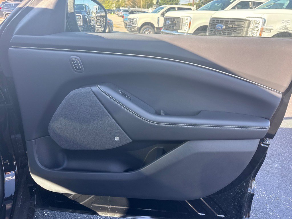 New 2025 Ford Mustang Mach-E Premium image 33