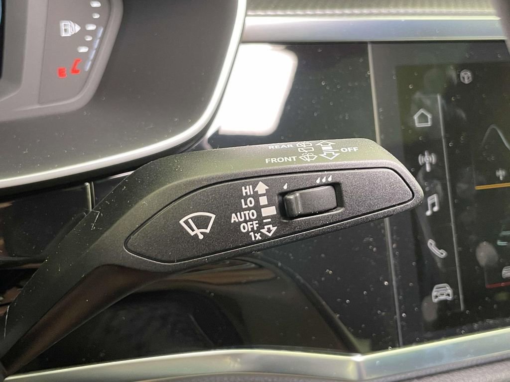 New 2025 Audi Q3 2.0T Premium image 39