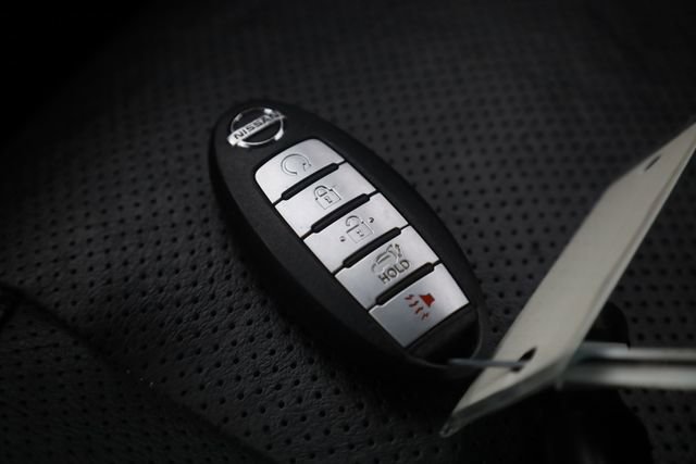 Used 2020 Nissan Rogue SL AWD/4WD image 25