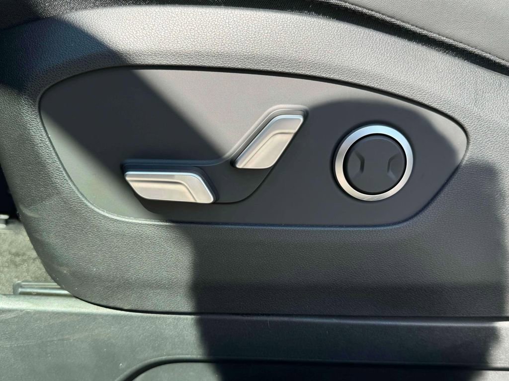 New 2026 Hyundai Ioniq 9 SEL image 18