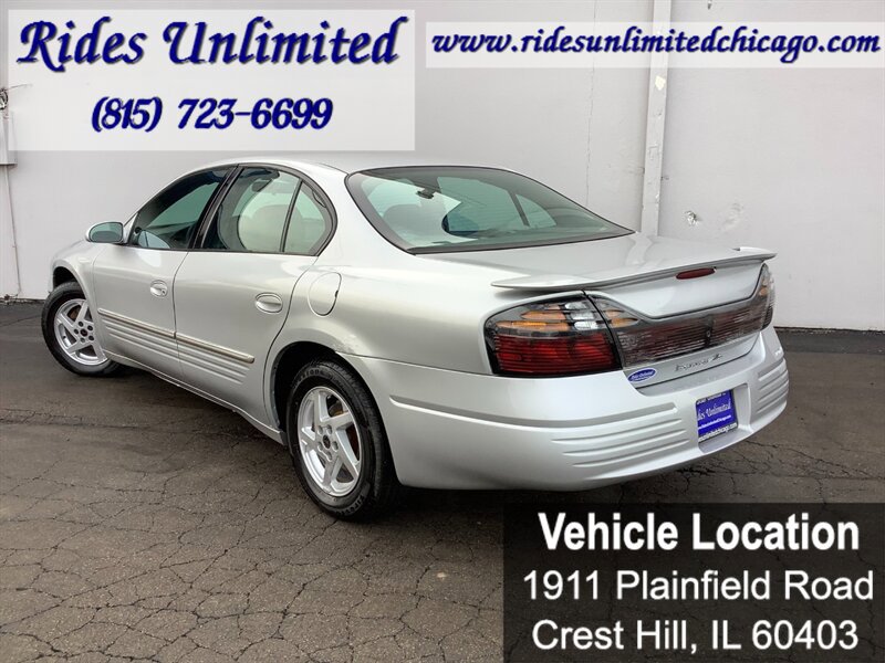 Used 2003 Pontiac Bonneville SE image 28