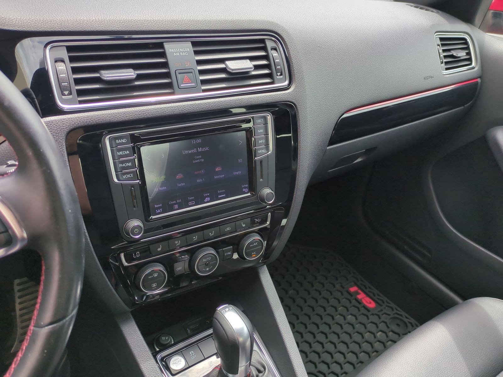 Used 2017 Volkswagen Jetta GLI FWD image 30