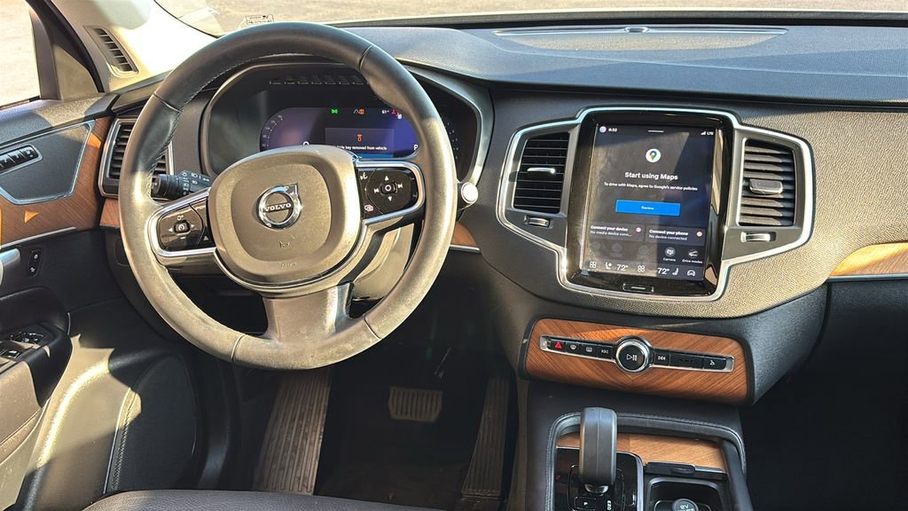 Certified 2023 Volvo XC90 B6 Core w/ Climate Package image 7